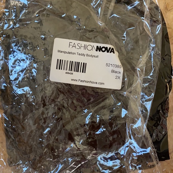 Fashion Nova Lace Bodysuit - Picture 6 of 6